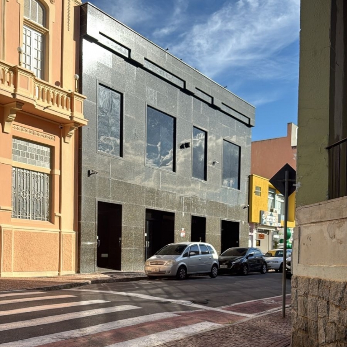 Comercial em Amparo