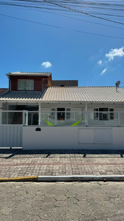 Venda - Casa (Alvenaria) - Zimbros - Bombinhas/SC - Cod. IMOB839128220