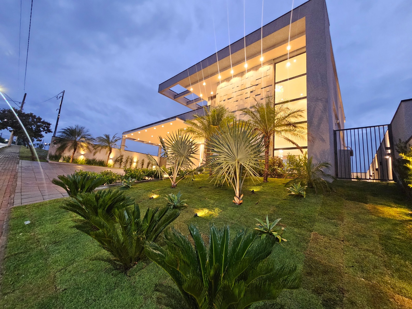 Casa de Alto Padrão em Santana de Parnaíba: Luxo, Tecnologia e Conforto Absoluto