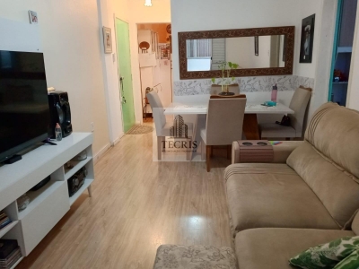 Venda - Apartamento (Padrão) - São João - Porto Alegre/RS - Cod. 1001