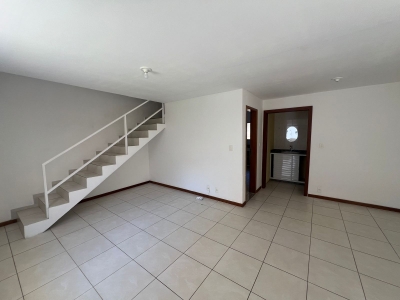 Locação - Casa (Padrão) - Bonsucesso - Petrópolis/RJ - Cod. 0057
